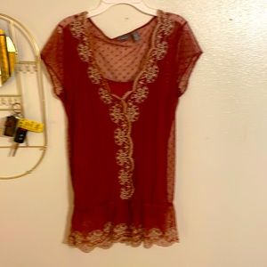 APT.9, woman top, shell 100% Nylon, made in the USA, In a good condition, size M